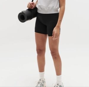 Athleta Women's Black Bike‎ Shorts W/ Pockets, Size Small